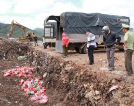 Trâm tấn phân bón qua hạn sử dụng của máy in date công nghiệp